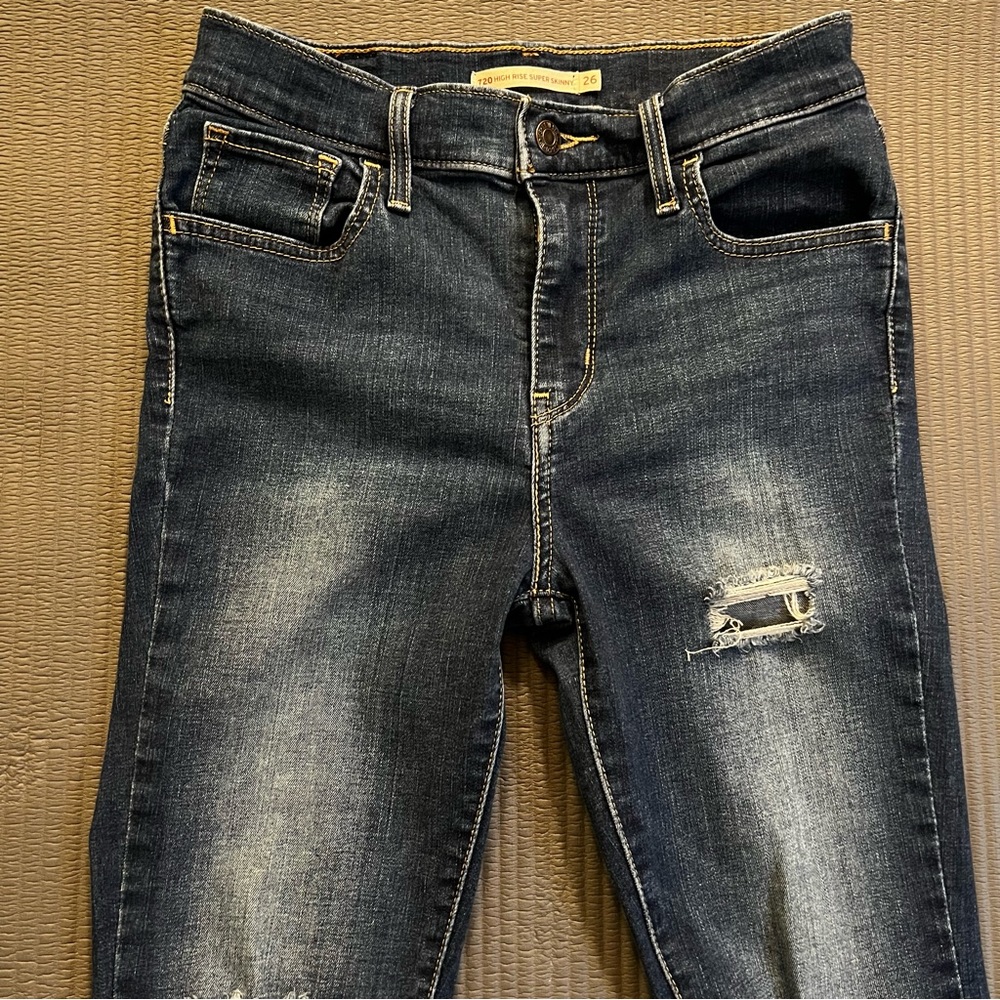 Levi’s 720 Distressed High Rise Jeans Sz 26 - Picture 4 of 10